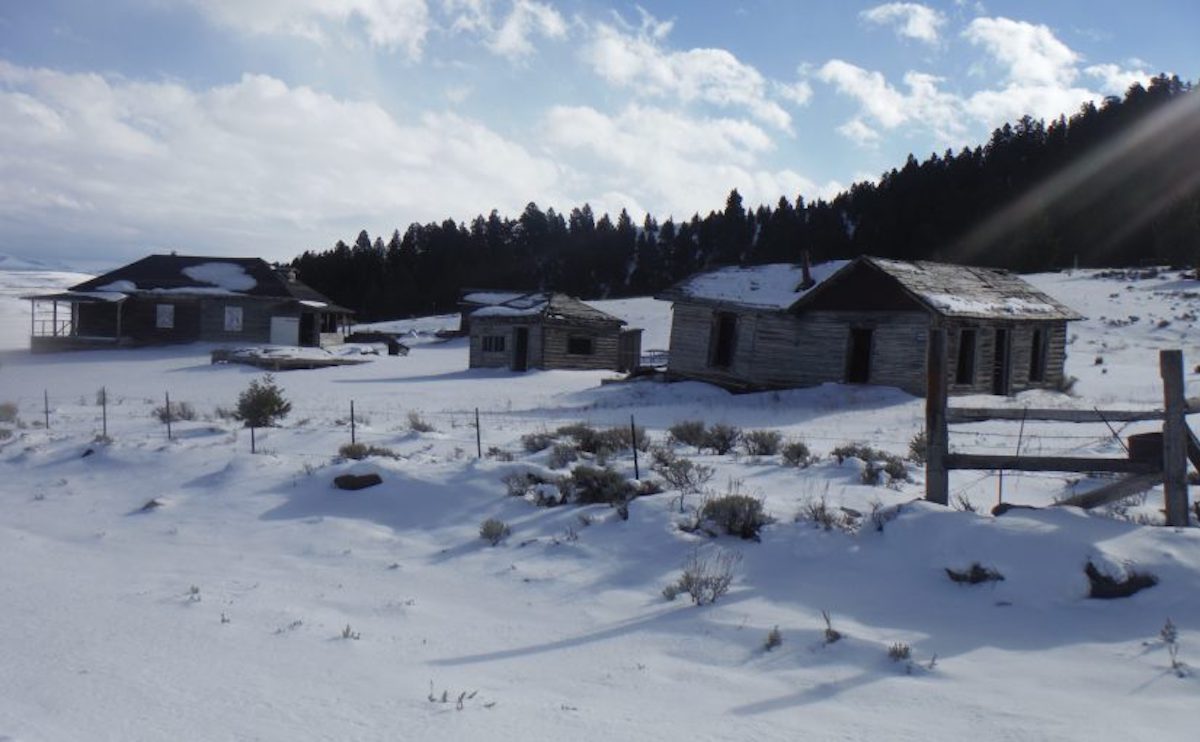 Avoiding, Recognizing, and Treating Hypothermia Symptoms